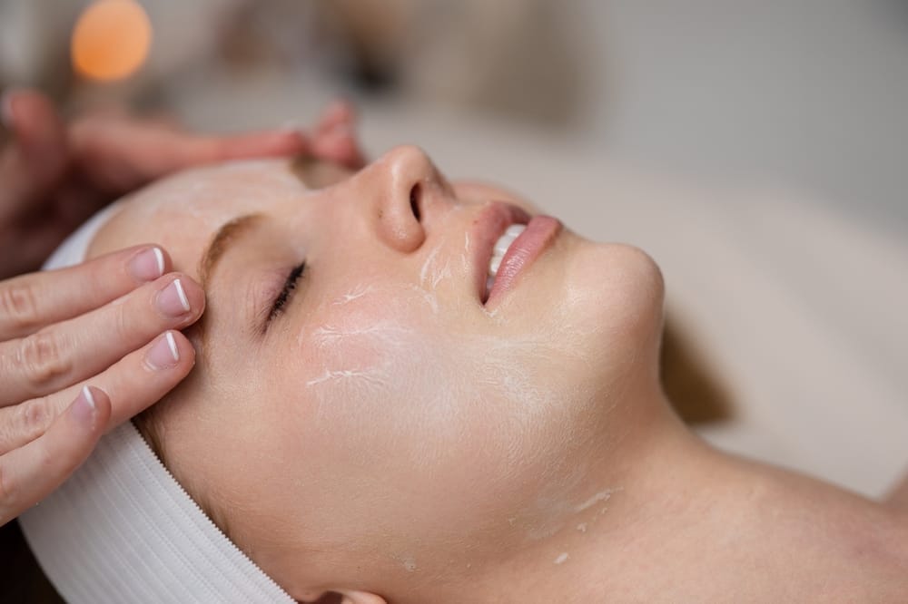 Top reasons Pasadena residents choose hydro facials.